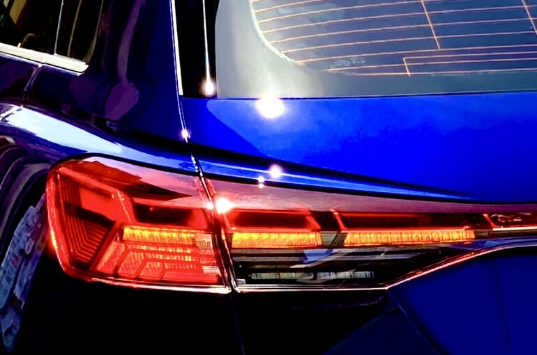 18車検 バックランプ