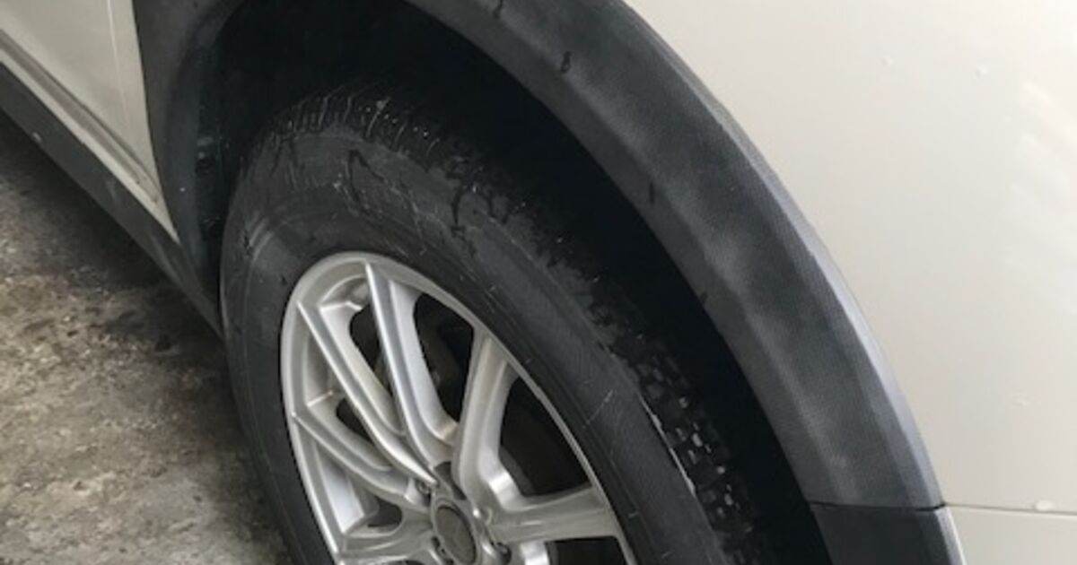 劣化した未塗装樹脂部を和光ケミカルスーパーハードで復活 初回車検から1年経過の車 小諸市を拠点に行っている車検や車 の販売に関する情報をブログで公開中です